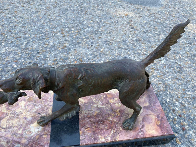 Антикварная статуэтка собаки с дичью 1