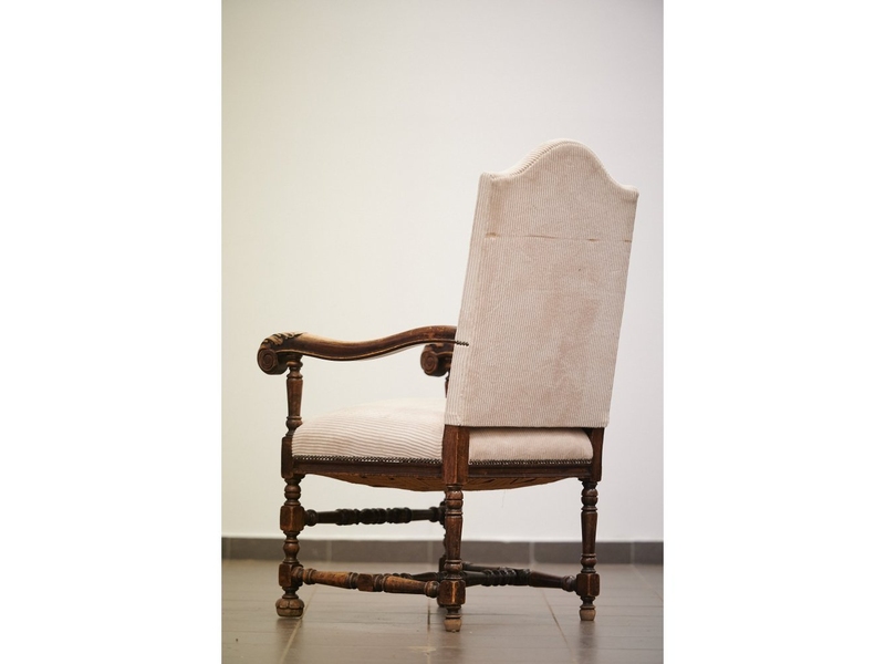 Антикварное кресло в стиле неоренессанс 2