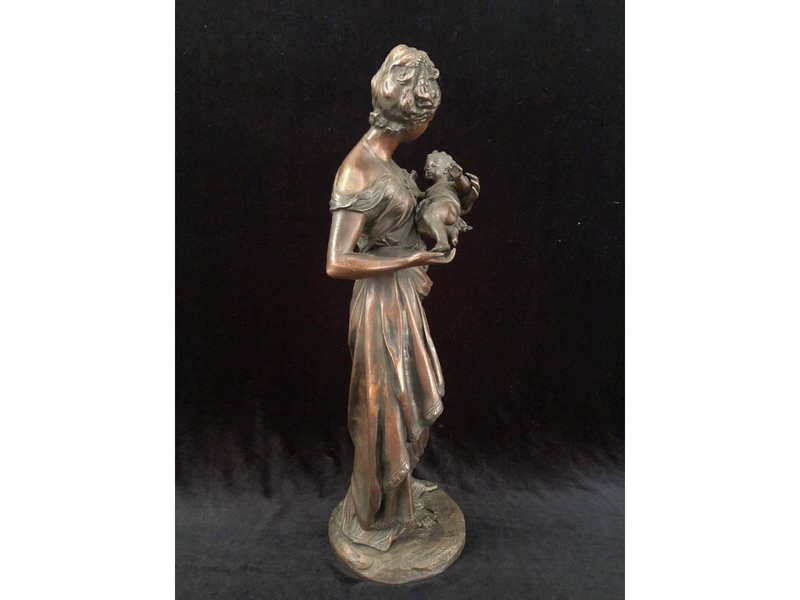 Старинная бронзовая фигура «Мать с ребенком» 5