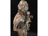 Старинная бронзовая фигура «Мать с ребенком» 6