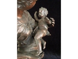 Старинная бронзовая фигура «Мать с ребенком» 7
